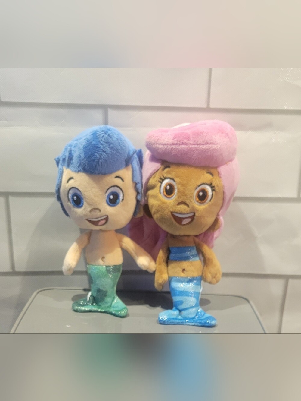 Nickelodeon Bubble Guppies Gill And Molly Plush Pair